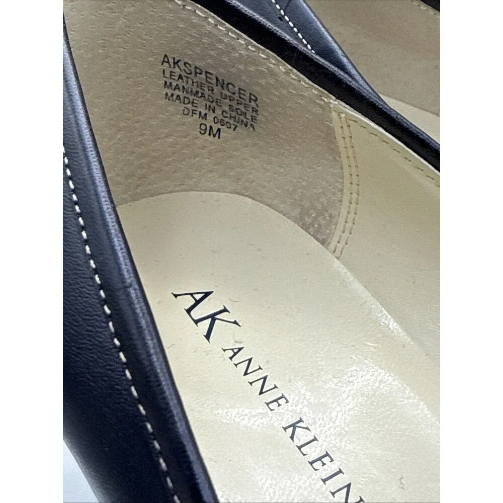 Anne Klein Spencer Kitten Heels Black Leather Gold Chain Pointed Toe Vintage? 9M - Picture 8 of 10